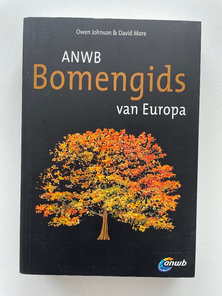 ANWB bomengids van Europa, Boeken, Bloemen, Planten en Bomen, Verzenden, Zo goed als nieuw, Owen Johnson