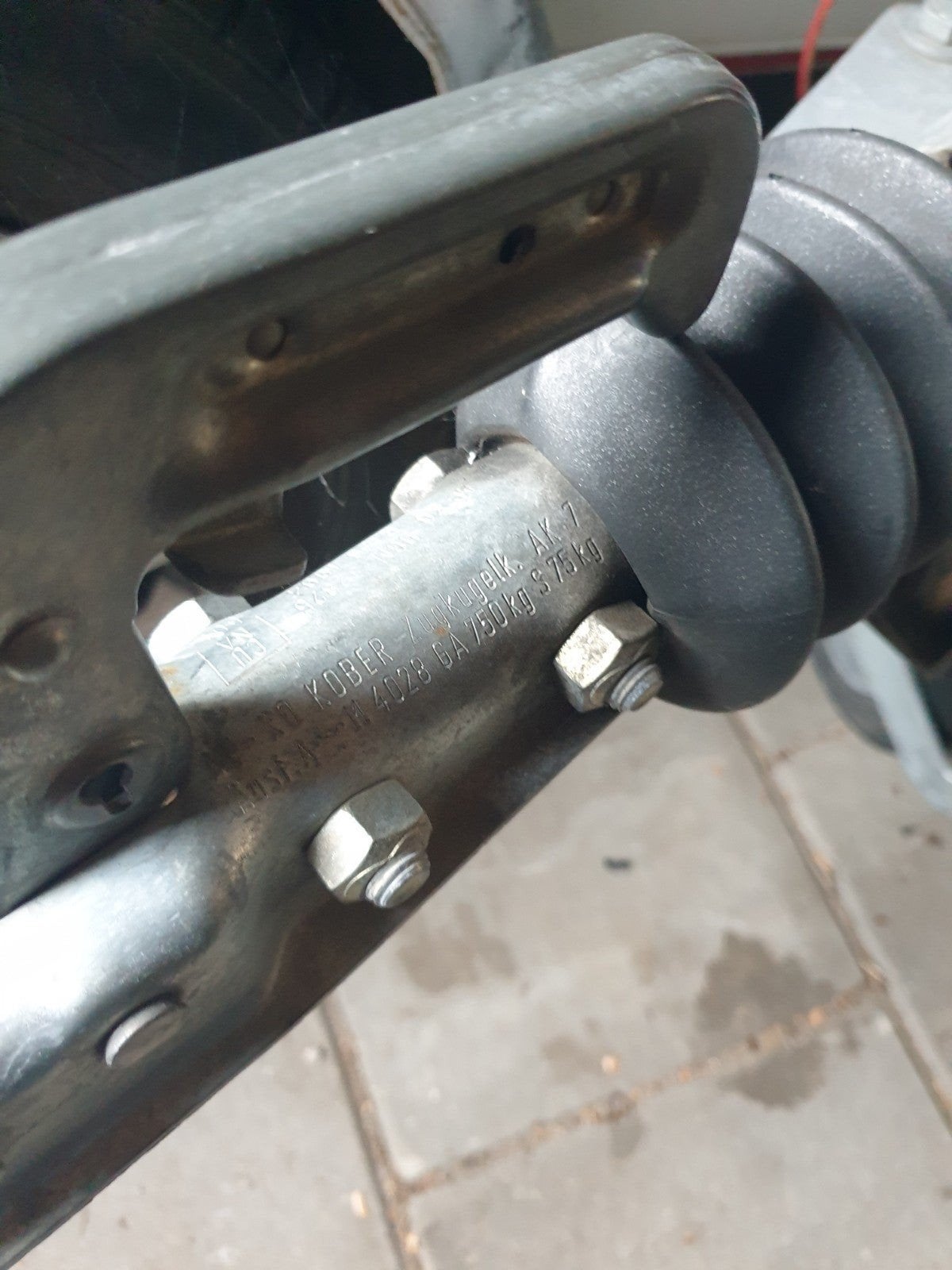 Foto 4 van Nieuw rubbere boot incl trailer 6pk motor