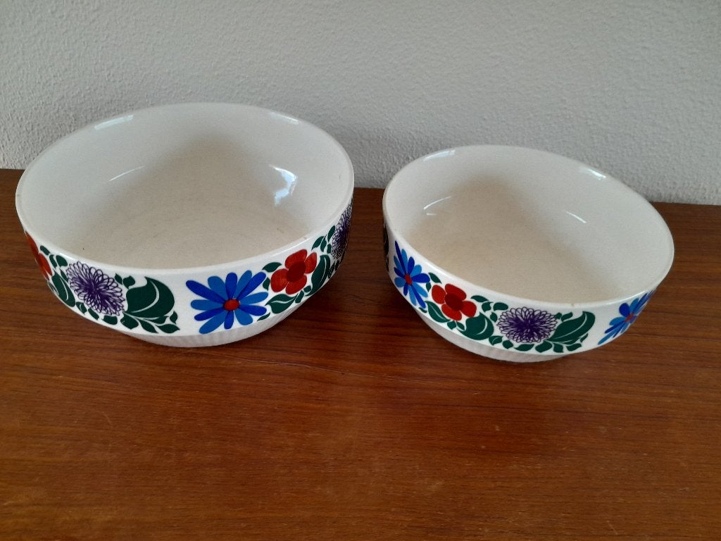 vintage schalen Brabants Bont , 2 stuks , 22 en 19 cm, Overige materialen, Gebruikt, Landelijk/Boerenbont, Ophalen of Verzenden