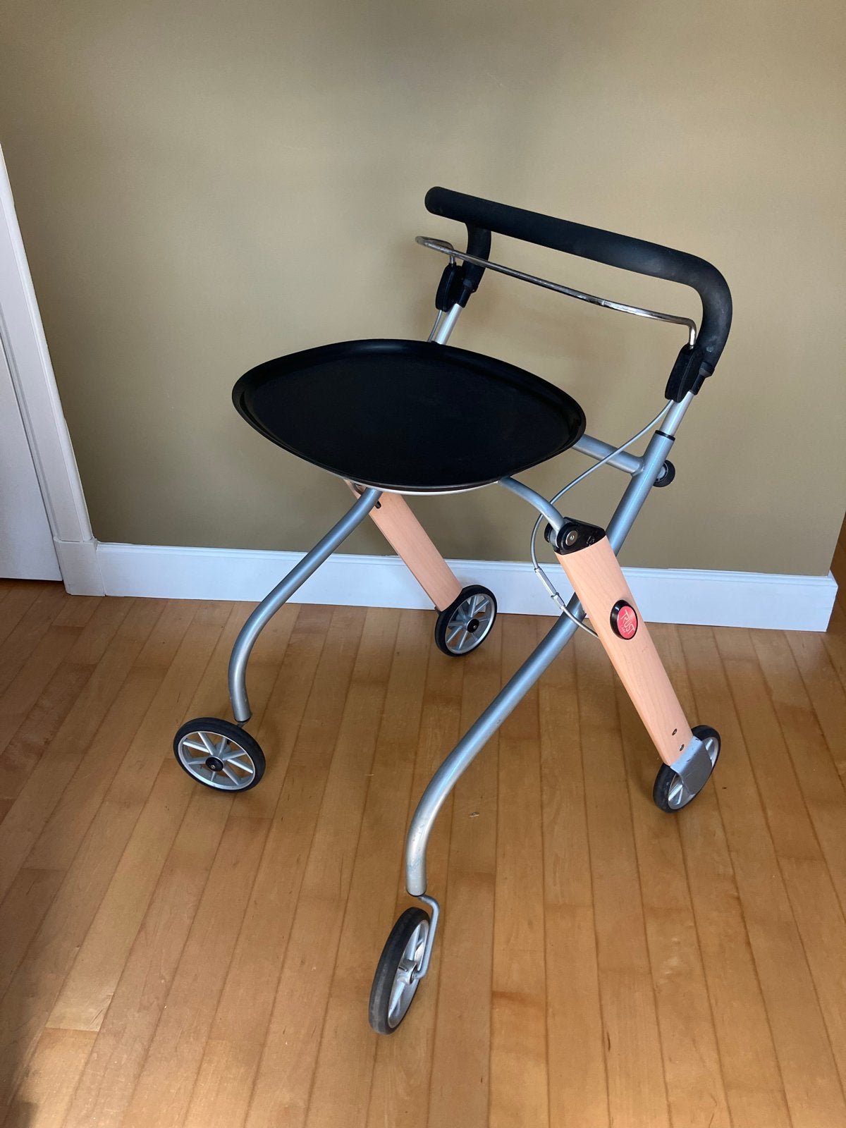 Trust Rollator voor in huis met dienblad, Diversen, Rollators, Ophalen, Opvouwbaar, Gebruikt