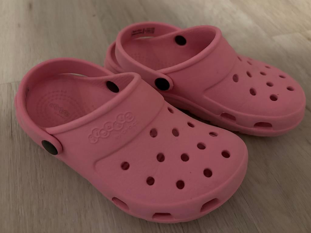 CROCS kinderschoenen maat C9 25/26 roze, Jongen of Meisje, Schoenen, Ophalen of Verzenden, Zo goed als nieuw