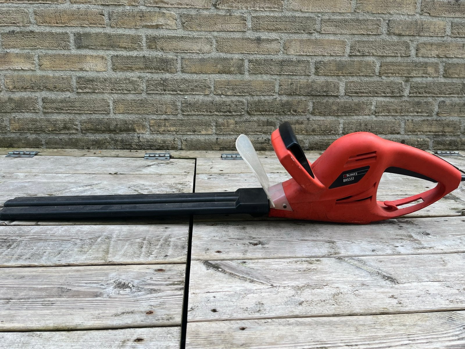 Budget BHS551 Heggenschaar - Elektrisch, Ophalen, Gebruikt, Elektrisch