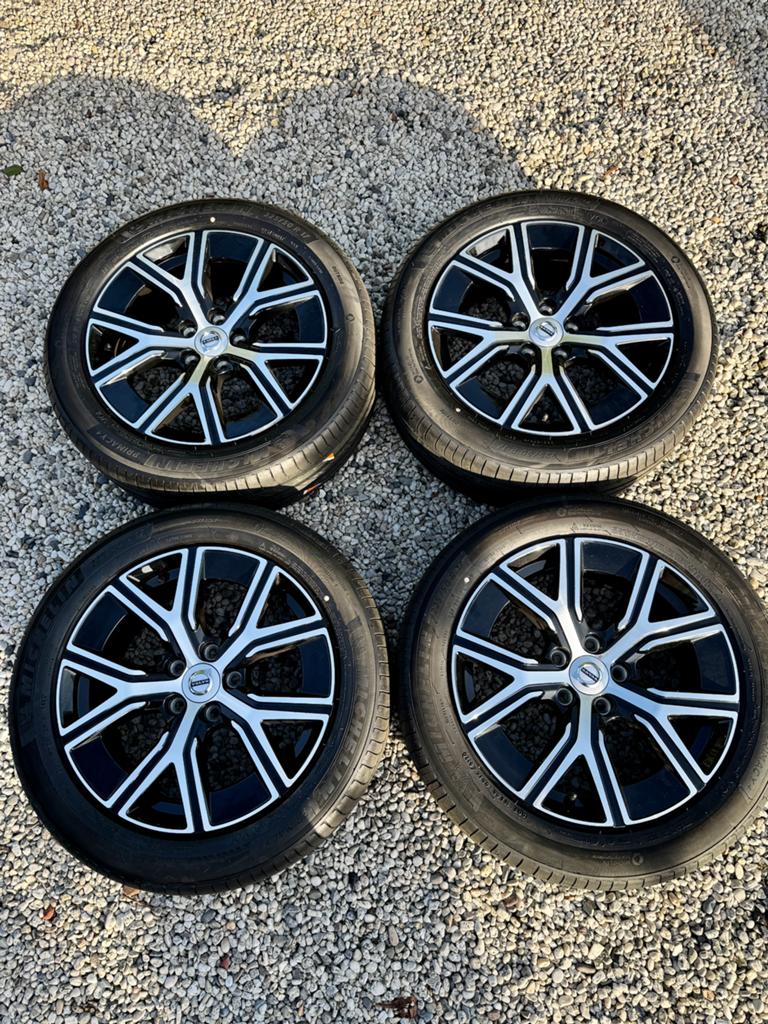 Nieuwe velgen Volvo V60-S60 17” Michelin  225-50 R17, Ophalen, Nieuw