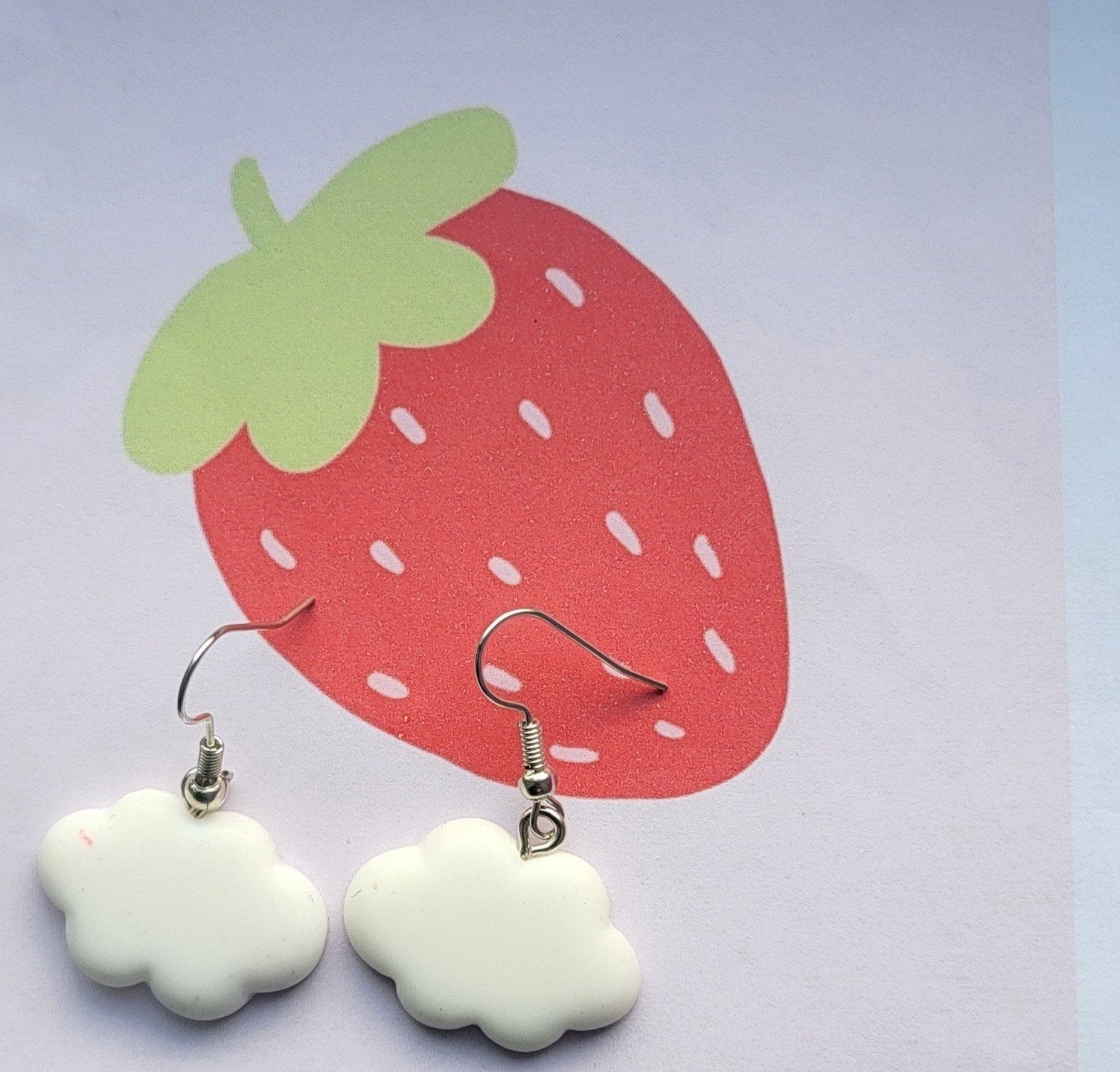 Leuke Witte Wolkjes Oorbellen - Nieuw, Sieraden, Tassen en Uiterlijk, Oorbellen, Overige materialen, Hangers, Wit, Nieuw