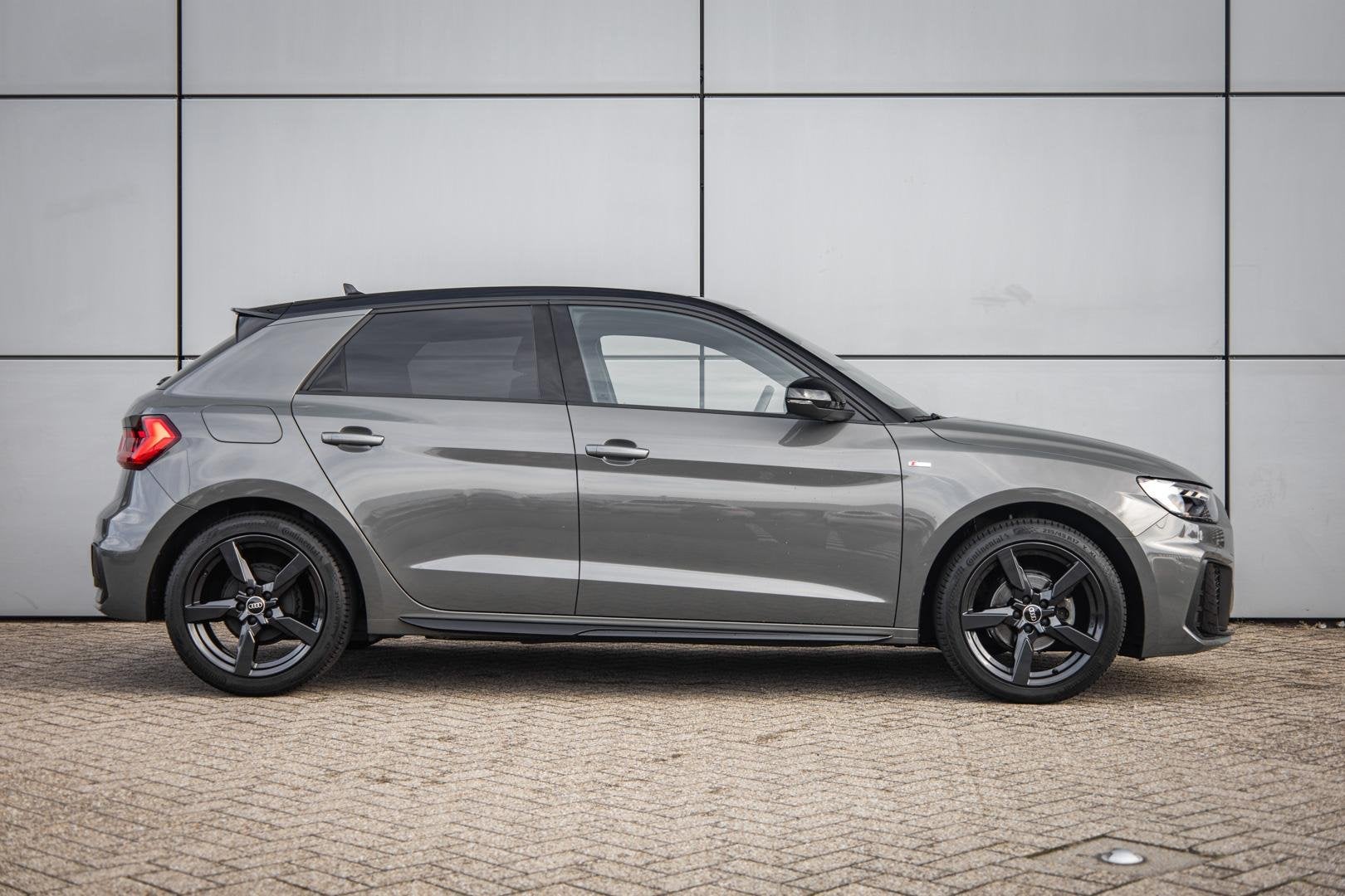 Audi A1 Sportback 25 TFSI 95pk S-tronic S edition | 17" LMV, Auto's, 95 pk, Leder en Stof, Origineel Nederlands, Bedrijf