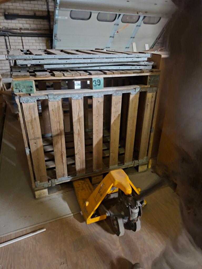 Uitneembare houten Philips kratverstevig door ijzeren frame, Doe-het-zelf en Verbouw, Kratten en Dozen, Gebruikt, 60 cm of meer