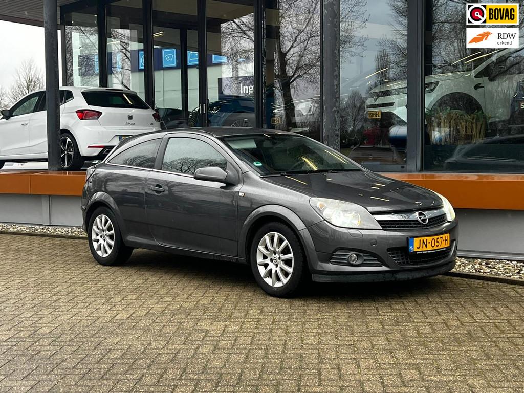 Opel Astra GTC 1.4 Business | Nieuwe APK, Voorwielaandrijving, Gebruikt, 4 cilinders, Parkeersensor