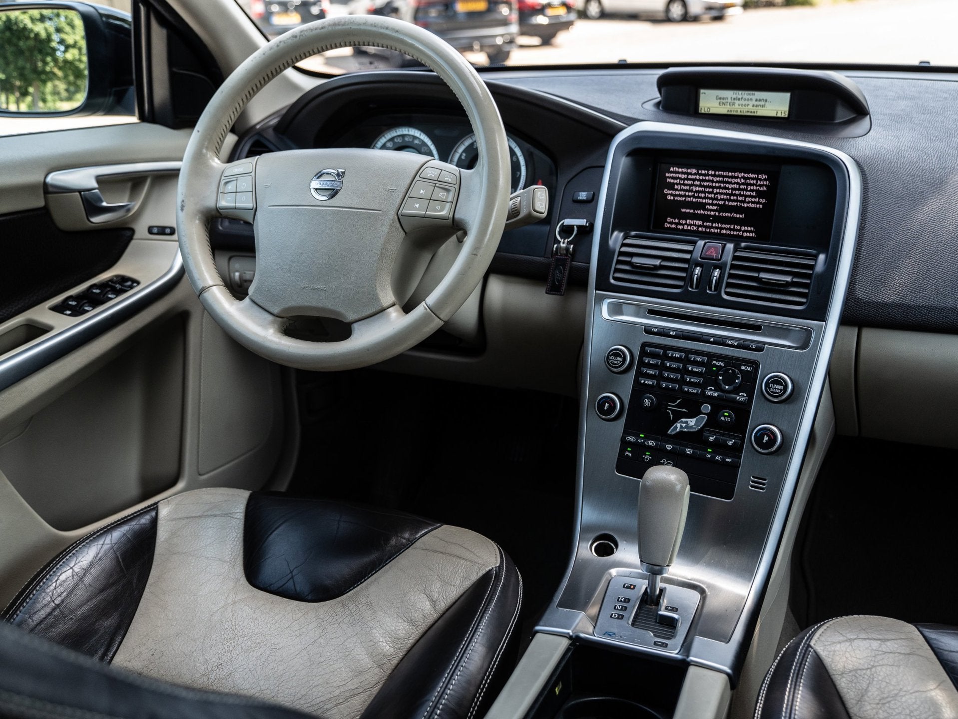 Volvo XC60 3.0 T6 AWD Summum | AUTOMAAT | MEMORY SEATS | TRE, Auto's, Automaat, Dealer onderhouden, Gebruikt, 2953 cc