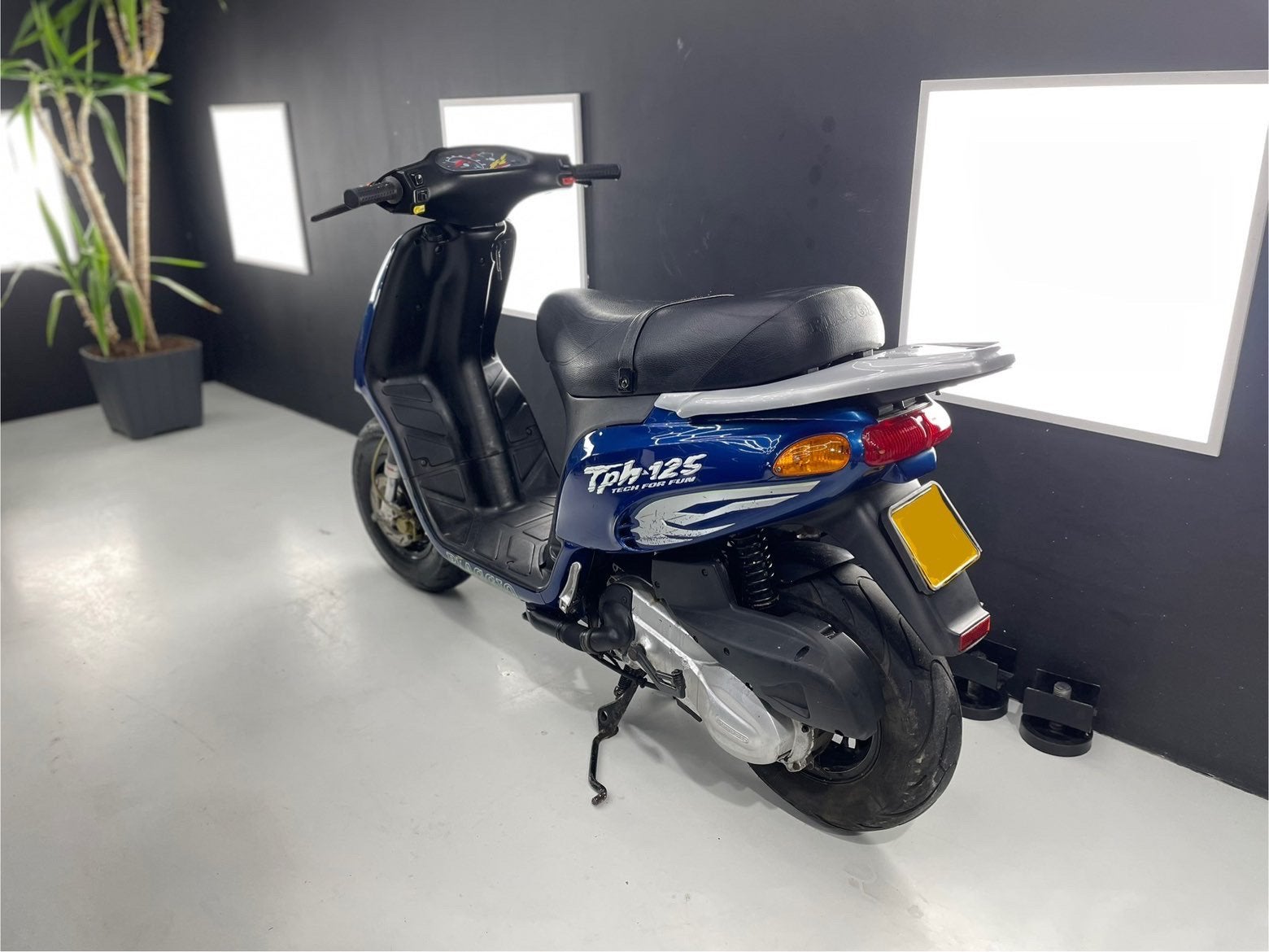 Foto 2 van Piaggio typhoon 125
