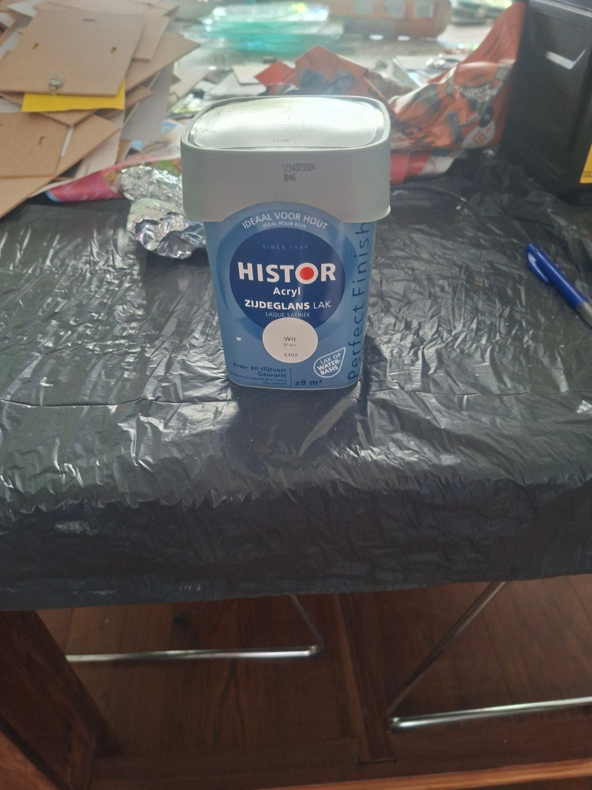 Histor water basis 6400 wit verf, Ophalen