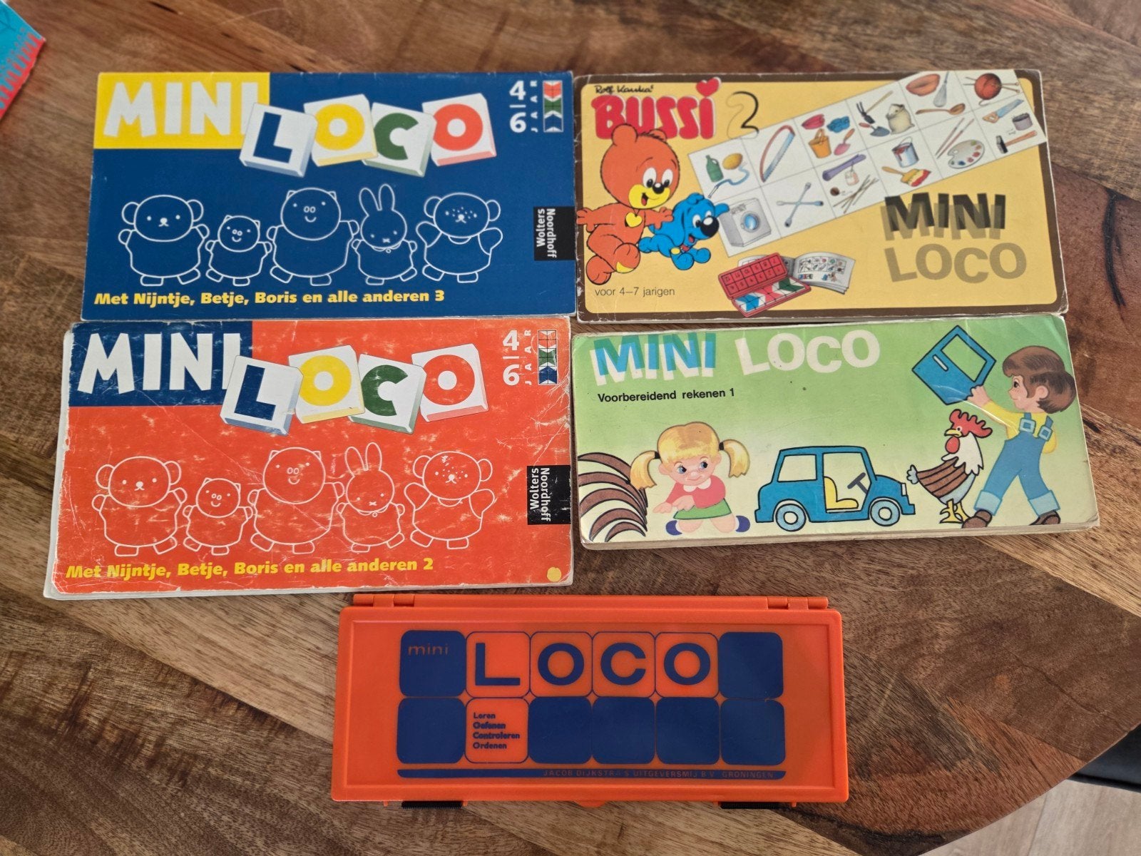 Mini Loco set met Nijntje en andere boekjes, Ophalen of Verzenden, Gebruikt, Taal en Lezen