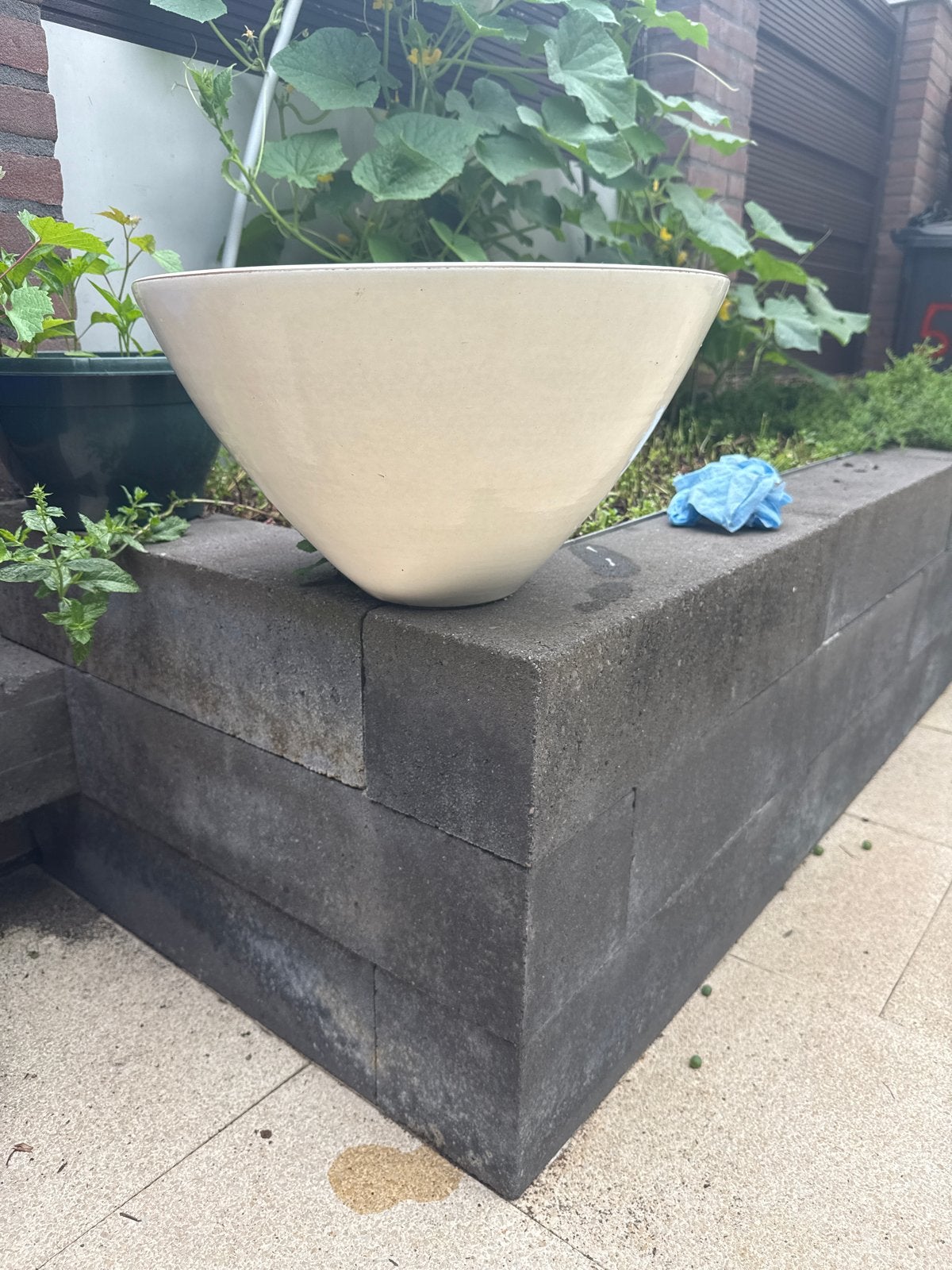 Grote crèmekleurige bloempot/plantenbak, Tuin en Terras, Ophalen, Gebruikt, 40 cm of meer, Rond