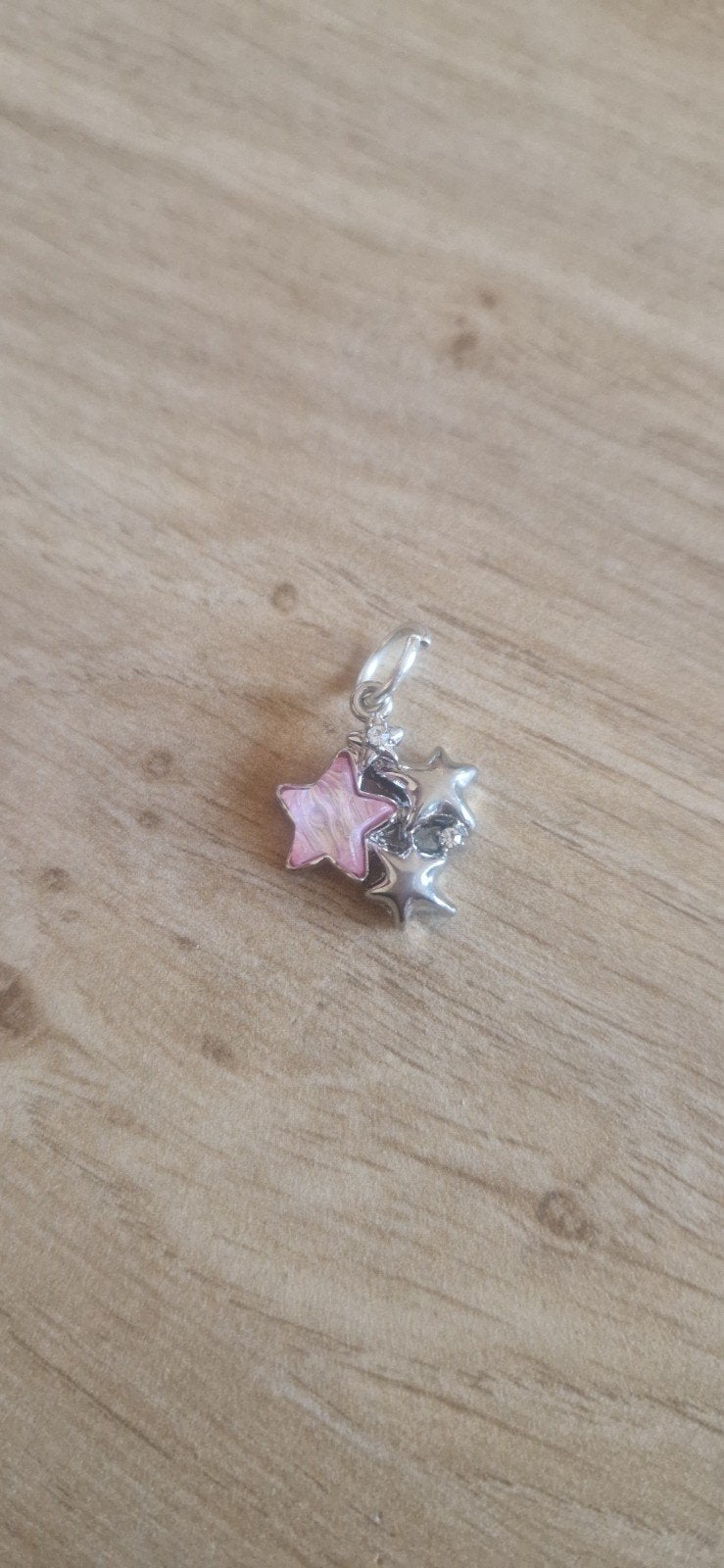 Bedel met roze en zilveren sterren, Overige merken, Ophalen of Verzenden, Zo goed als nieuw, 1 bedel