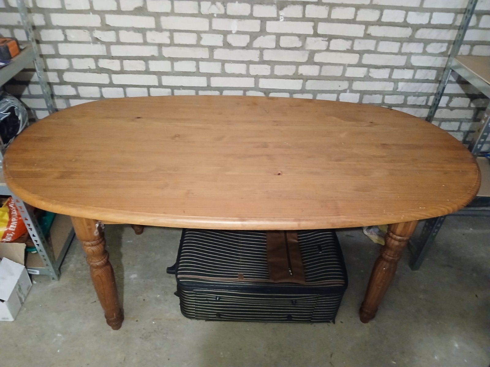 Ovale houten eettafel met lade - Grenenhout oersterk, Huis en Inrichting, Gebruikt, 100 tot 150 cm, 50 tot 100 cm, Ophalen of Verzenden