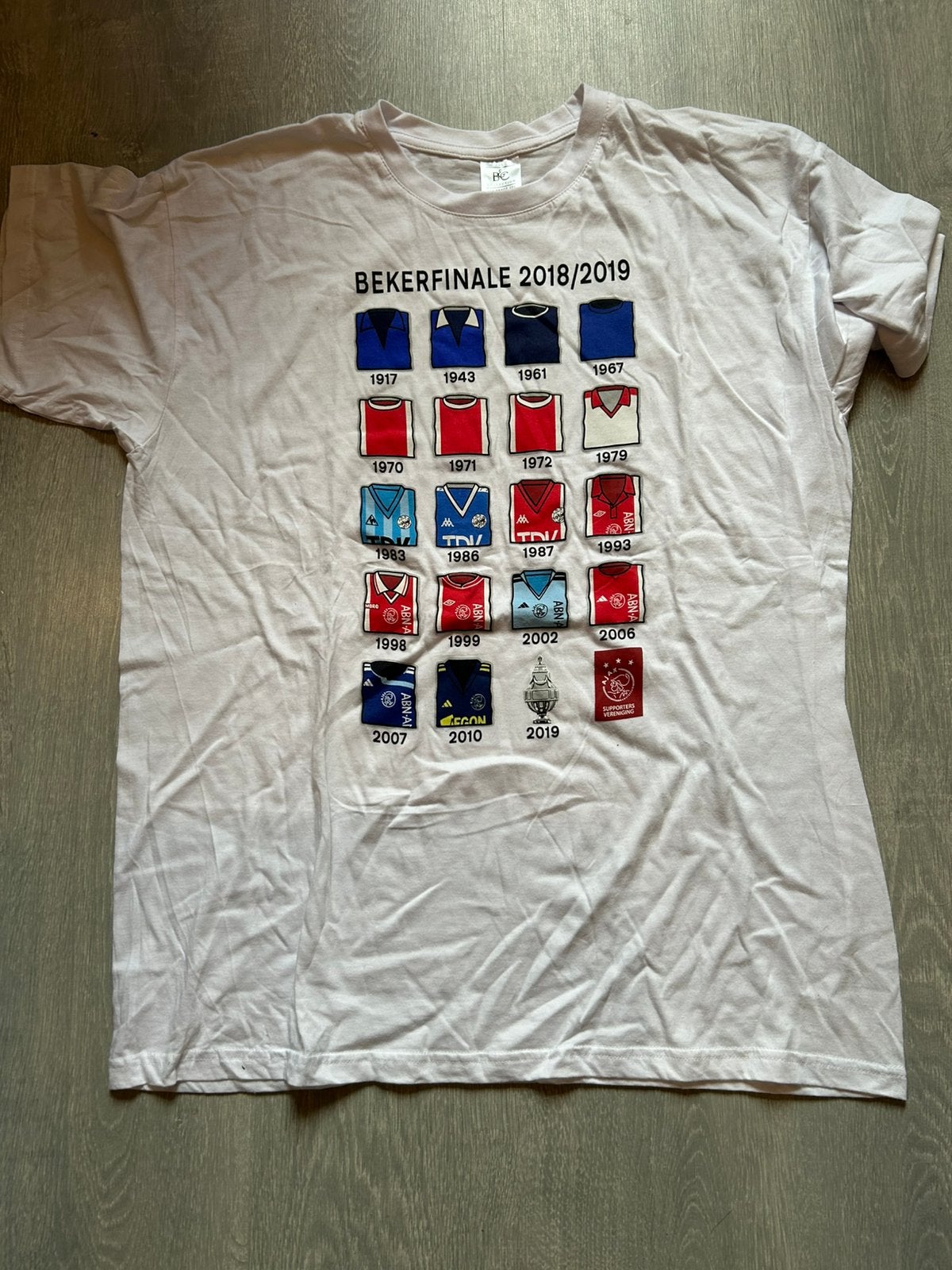 Ajax T-shirt voor KNVB Bekerfinale, Verzamelen, Ophalen of Verzenden, Zo goed als nieuw, Ajax, Shirt
