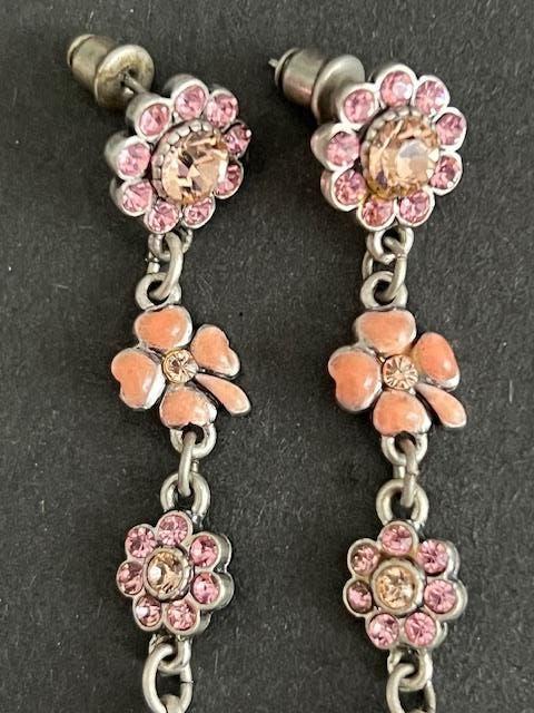PILGRIM DANISH DESIGN lange oorbellen zilverkleur Swarovski, Overige materialen, Hangers, Met strass, Verzenden