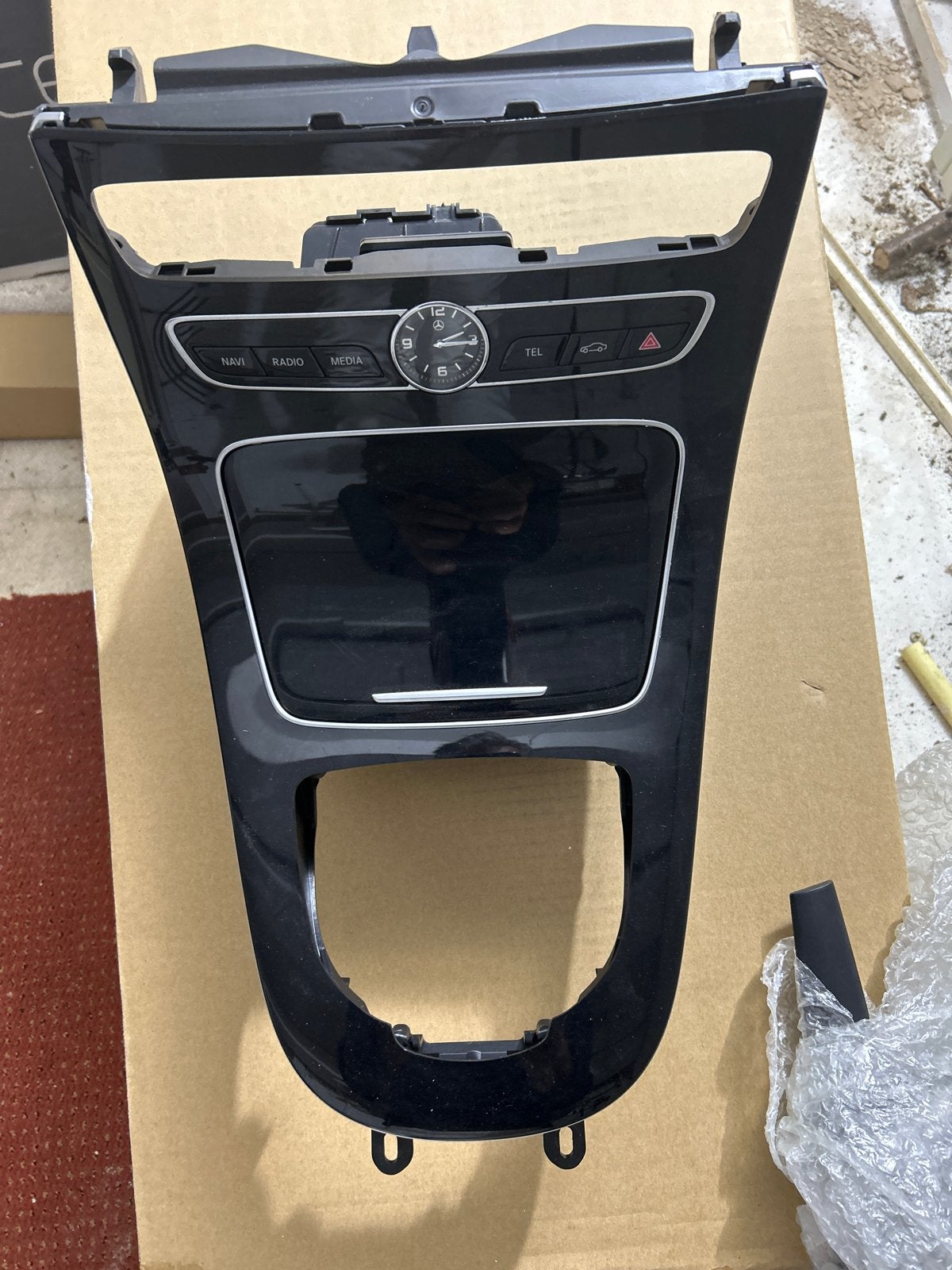 Mercedes E-klasse W213 Piano Lak Console met Klok & Bedienin, Auto-onderdelen, Dashboard en Schakelaars, Ophalen, Gebruikt, Mercedes-Benz