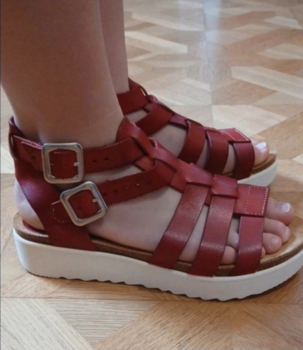 SPK sandalen rood leer maat 37, Zo goed als nieuw, SPK, Rood, Sandalen of Muiltjes