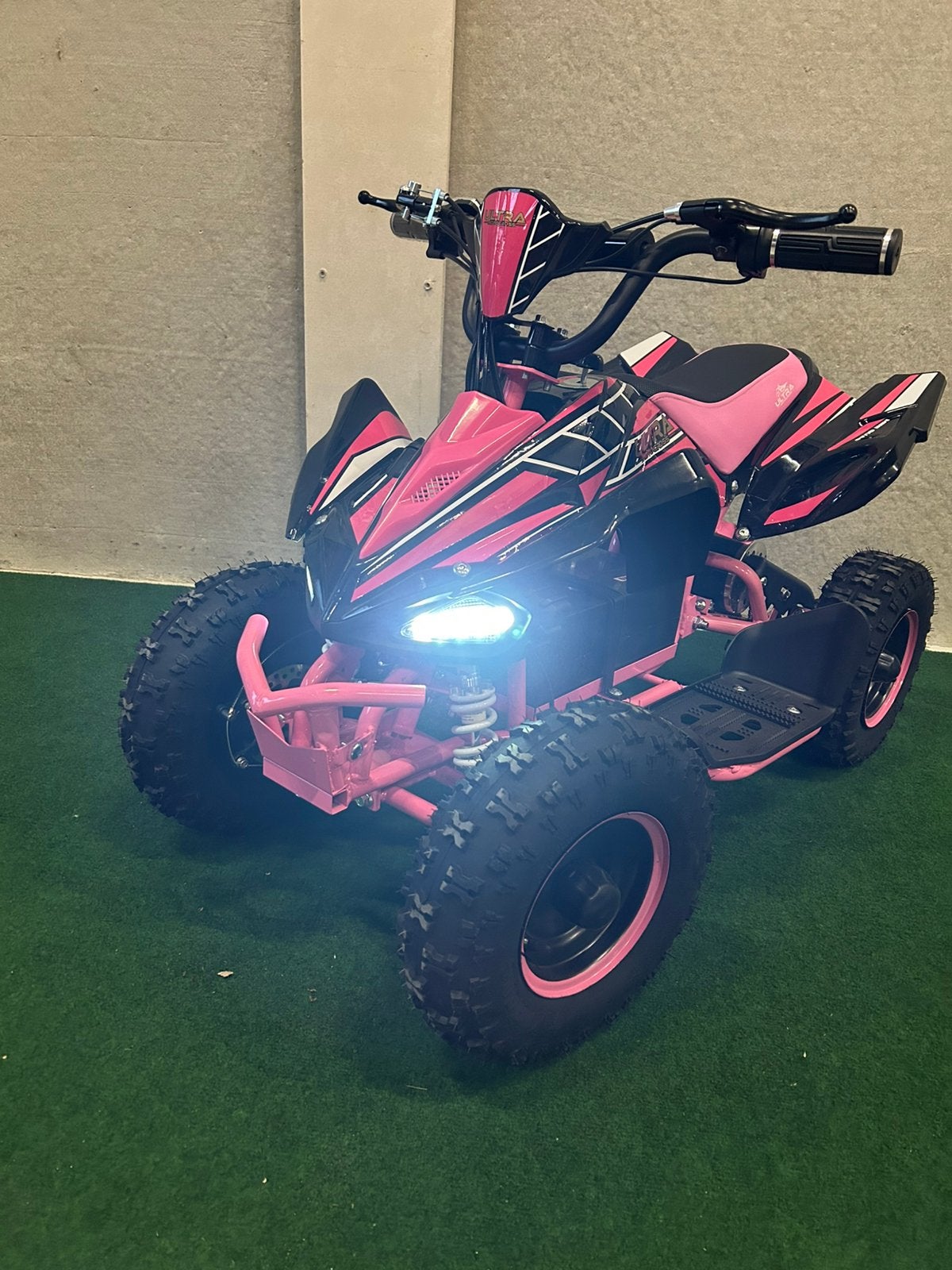 Nieuwe Ultra 1000 watt elektrische roze mini kinder quad, Ophalen, Nieuw, Ultra, Ultra