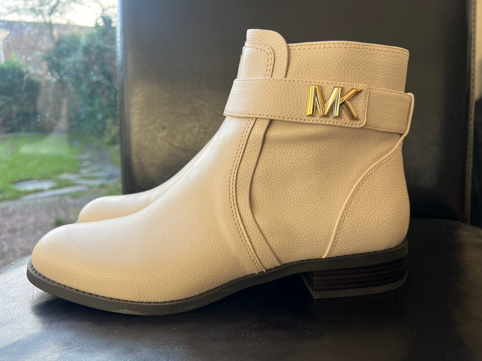 Nieuwe Michael Kors enkel laarzen maat 38.5, Ophalen of Verzenden, Zo goed als nieuw, Zwart