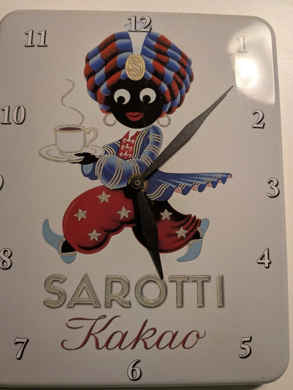 Sarotti Kakao keukenklok van blik. Komt uit Berlijn, Verzenden