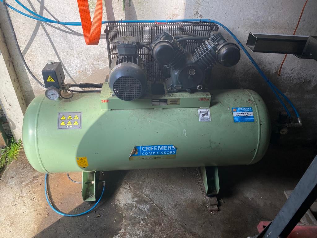 Creemers zuigcompressor CSG 450/200K, Doe-het-zelf en Verbouw, Compressors, 100 liter of meer, Ophalen, Gebruikt