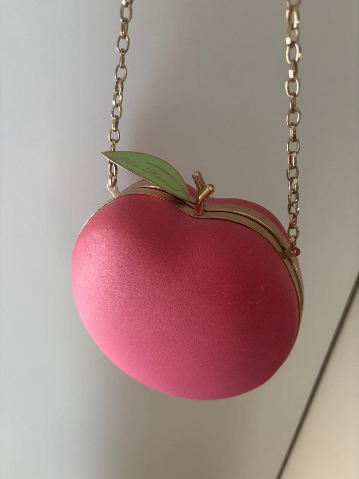 Too Faced Peach Clutch / Bag RARE, Ophalen of Verzenden, Zo goed als nieuw, Overige materialen