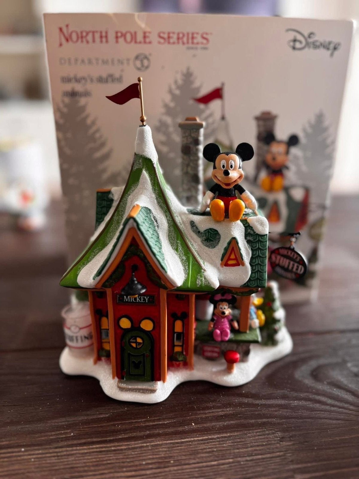 Disney departement 56 mickeys plush shop kerst huisje, Ophalen of Verzenden, Zo goed als nieuw