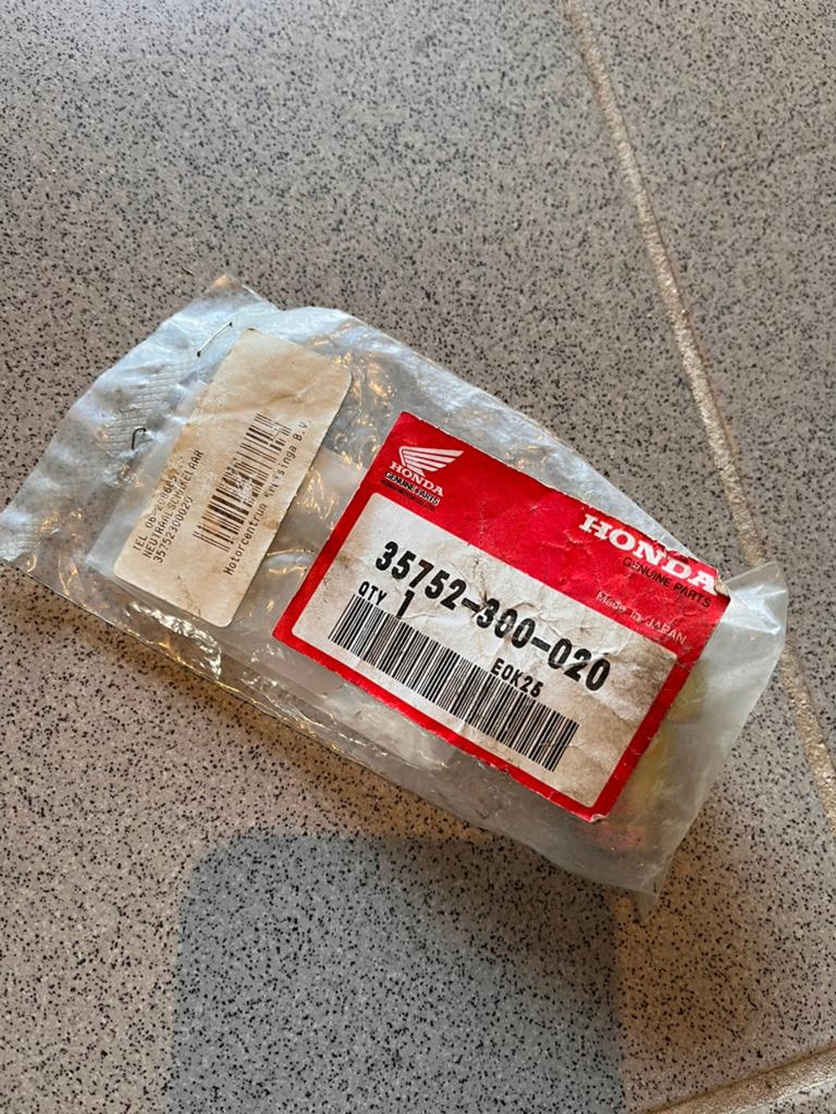 Honda CB750 four neutraalschakelaar NOS, Ophalen of Verzenden, Nieuw