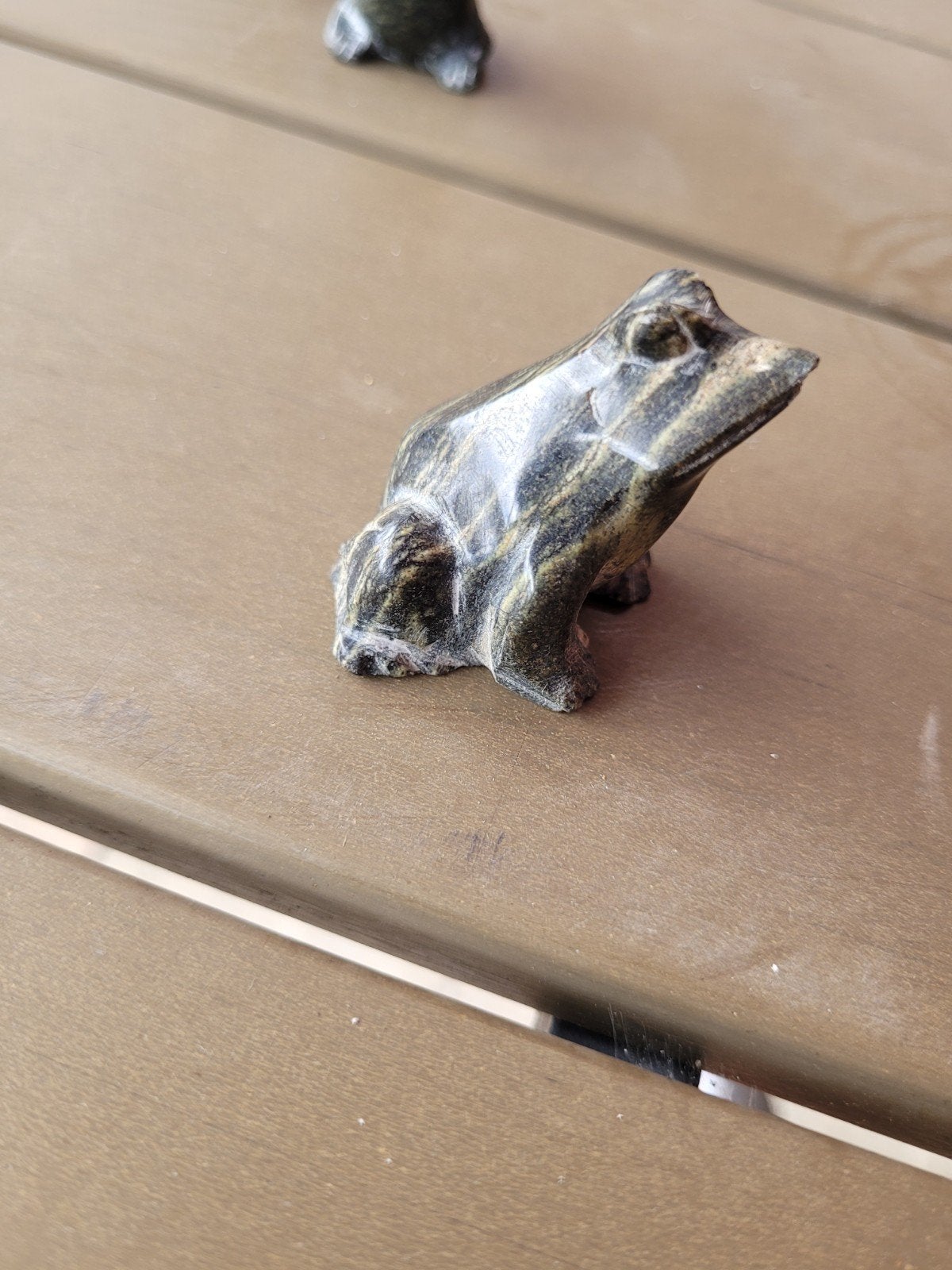 Uniek Kikker Beeldje - Decoratief en Handgemaakt, Verzamelen, Ophalen of Verzenden, Zo goed als nieuw, Dier