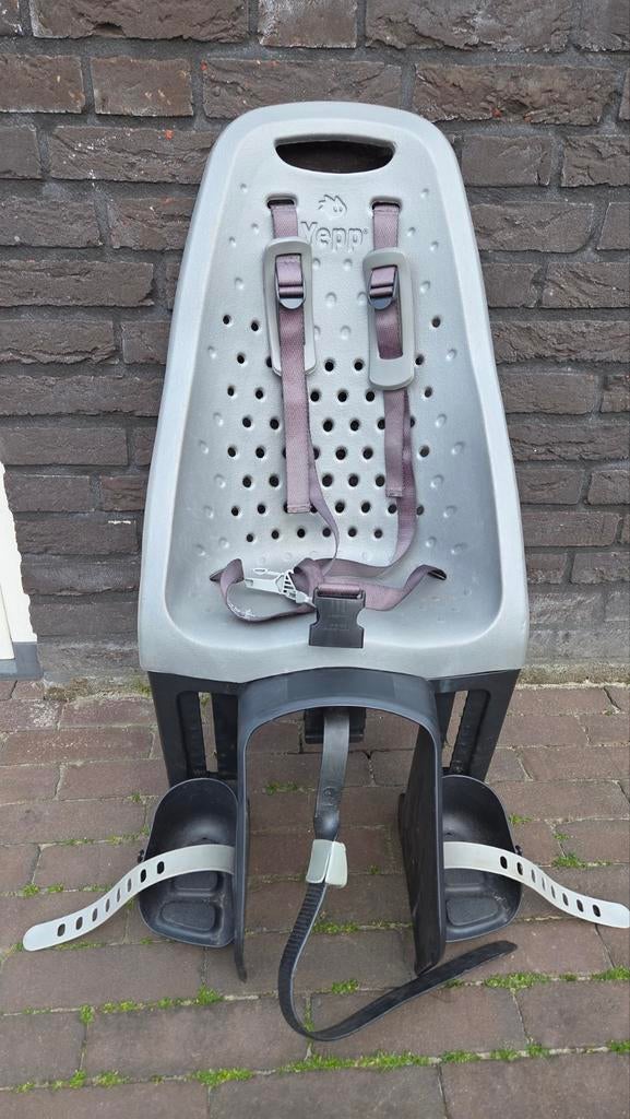 Yepp Maxi Easyfit Fietsstoeltje - Zilver, Achterzitje, Yepp, Ophalen, 15 t/m 25 kg