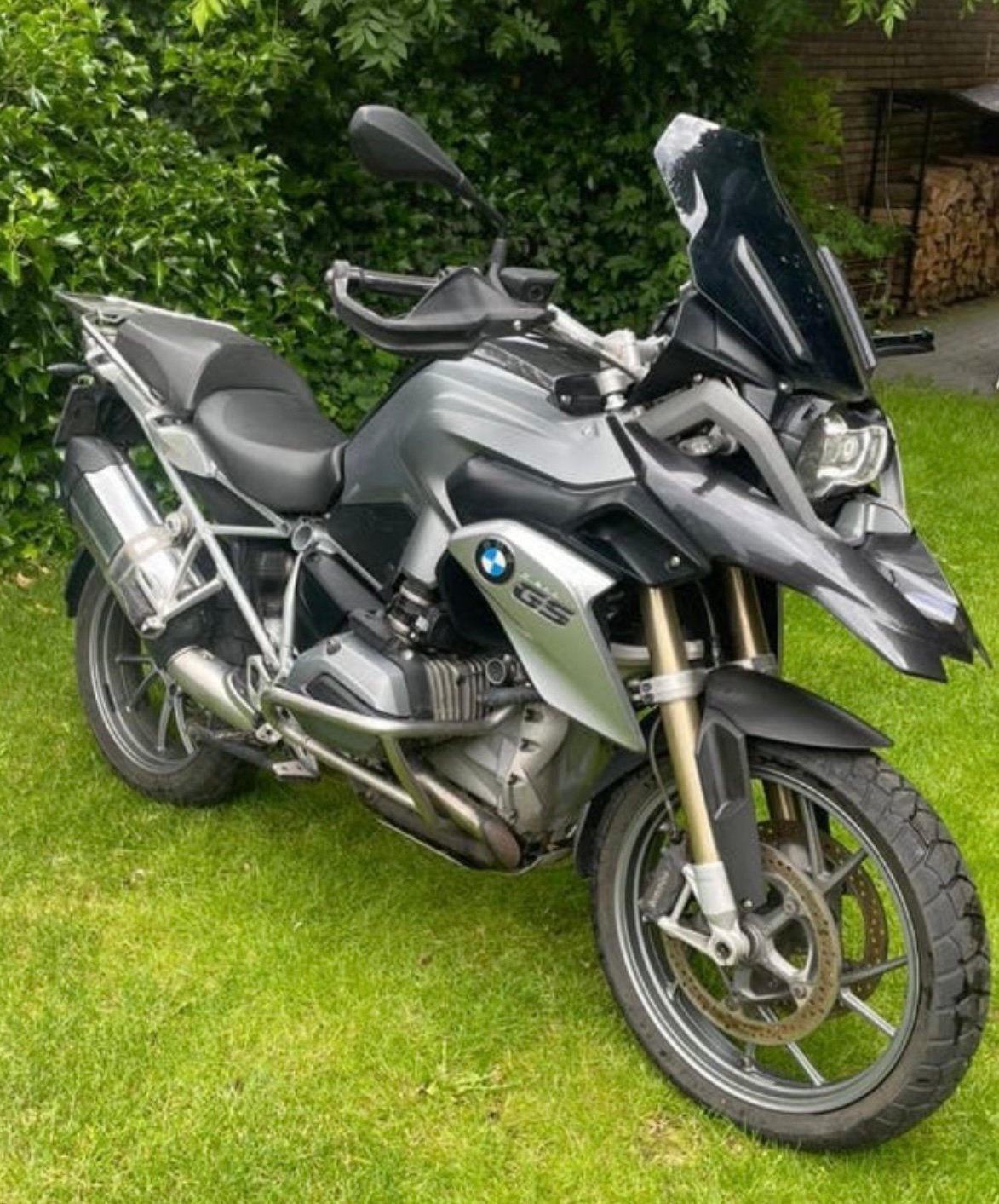 R1200GS LC 2014 ESA/LED/CrCtrl/Navi/Shift/ond.h.BMW dealer, 2 cilinders, Handvatverwarming, Gebruikt, Particulier