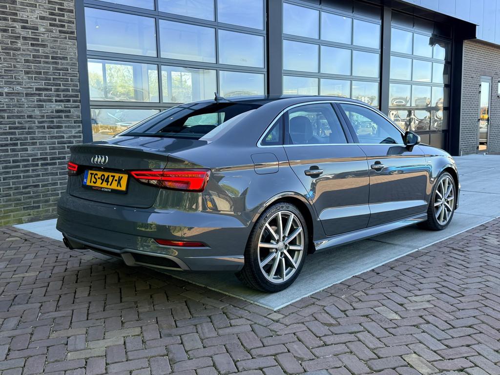 Audi A3 Limousine 1.5 TFSI CoD Sport S Line Edition | Autm |, Auto's, 4 cilinders, 150 pk, Leder en Stof, Origineel Nederlands