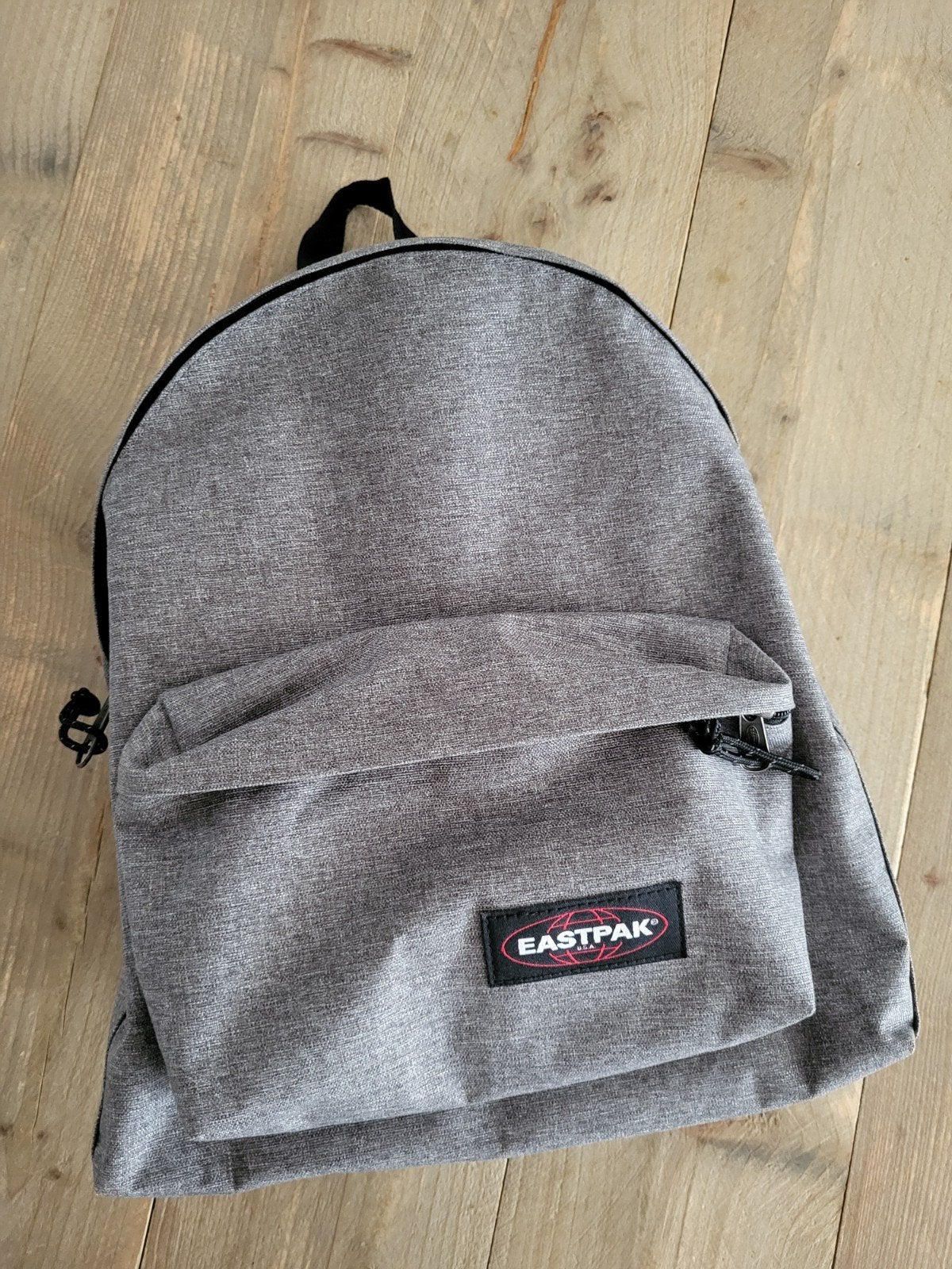 Eastpak Rugtas Day Pak'R sunday grey nieuw!, 30 tot 40 cm, Rugtas, Ophalen of Verzenden, Grijs