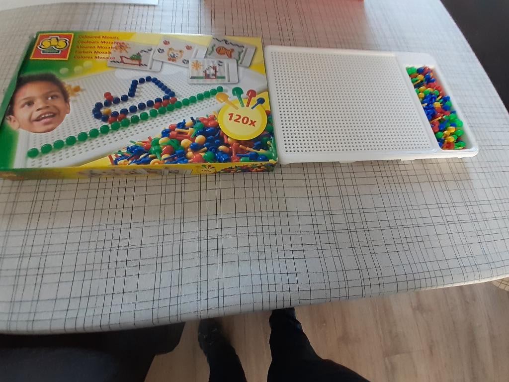 pinnen mozaiek, Kinderen en Baby's, Speelgoed | Houten speelgoed, Ophalen of Verzenden, Zo goed als nieuw