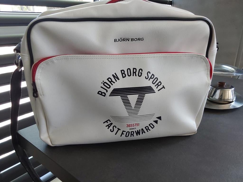 Witte schoudertas met rode rits van BJORN BORG, Ophalen of Verzenden, Gebruikt, Wit, Overige merken