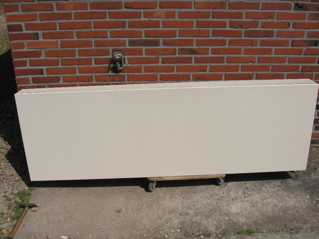 Jaga linea wand plus lage temperatuur radiator, Doe-het-zelf en Verbouw, Verwarming en Radiatoren, Ophalen, 30 tot 80 cm, Gebruikt