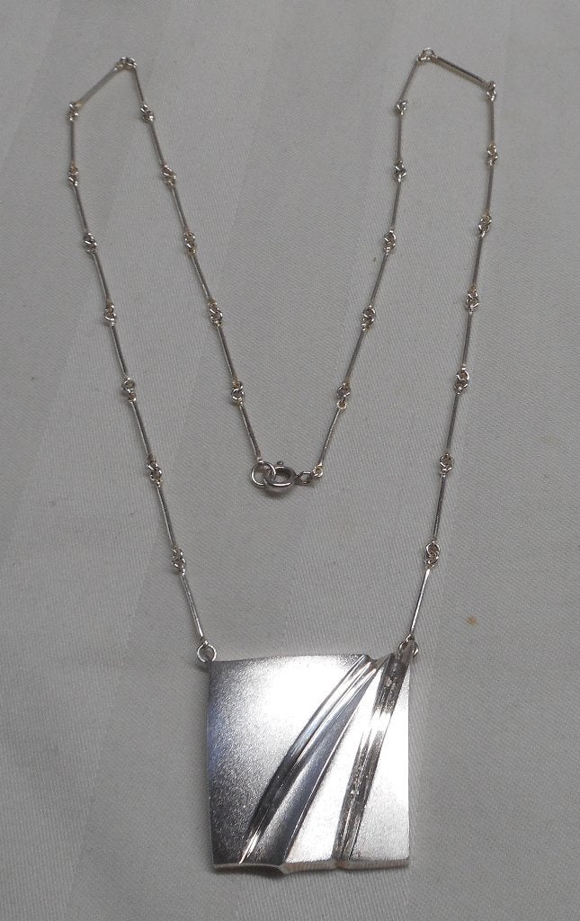Matti Hyvarinen zilveren modernistische collier nr.188, Met hanger, Verzenden, Zo goed als nieuw, Zilver