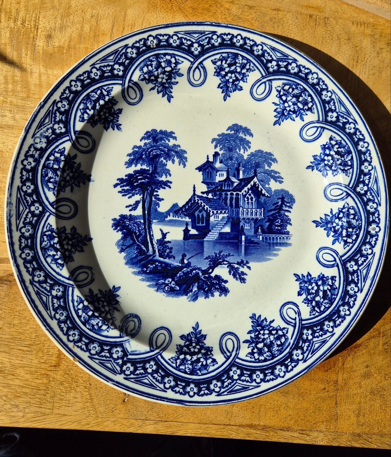 Antiek P. Regout 'Capri' bord, blauw-wit decor, Ophalen of Verzenden