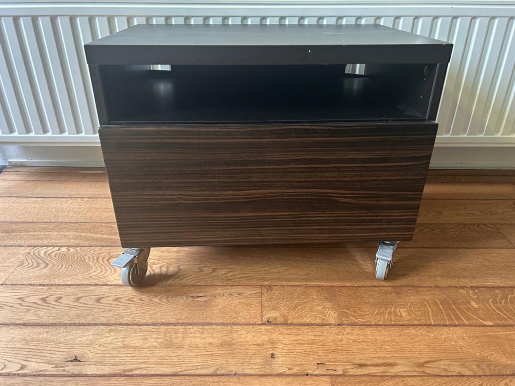 Gratis tv meubel, Huis en Inrichting, Kasten | Televisiemeubels, Ophalen, 25 tot 50 cm, Minder dan 100 cm