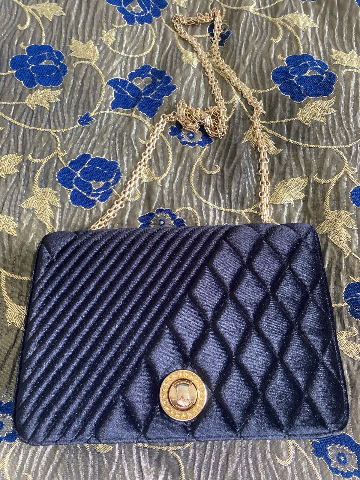 Elegante zwarte fluwelen schoudertas met ketting, Ophalen of Verzenden, Zo goed als nieuw, Blauw, Schoudertasje
