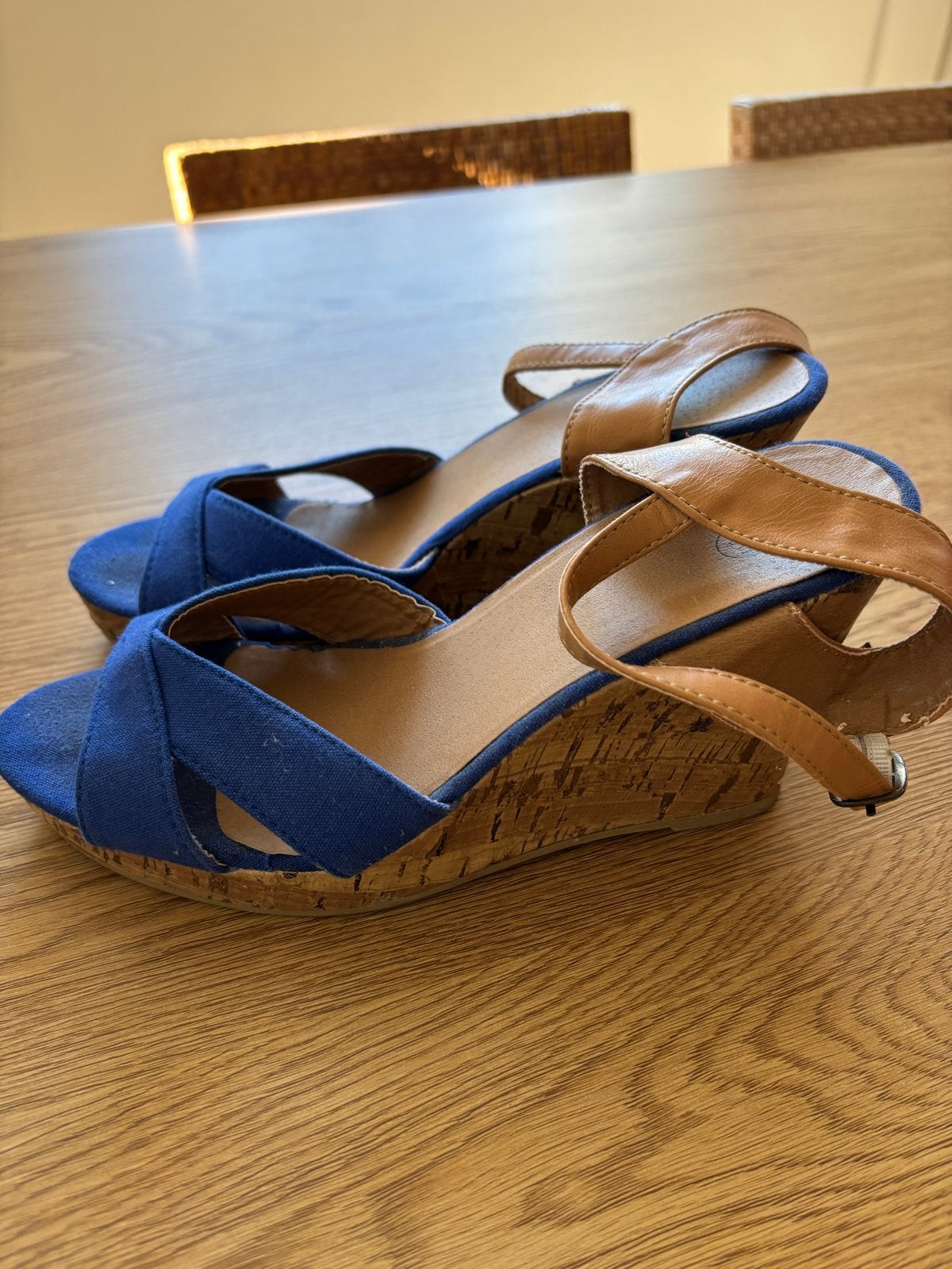 Blauwe sleehak sandalen met kurk zool, Ophalen of Verzenden, Gedragen, Blauw, Sandalen of Muiltjes
