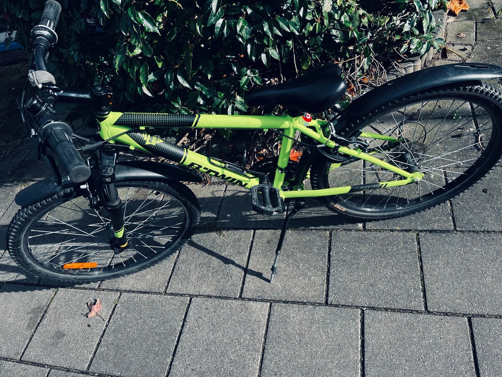 B'TWIN Kinderfiets 24 inch - Zo goed als nieuw, Gebruikt, Velgrem, Versnellingen, Minder dan 49 cm