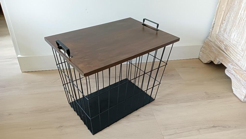 Opbergmand met deksel, zwart metaal en hout. 37x51,5x40,5, Ophalen, Overige materialen, Gebruikt, Mand