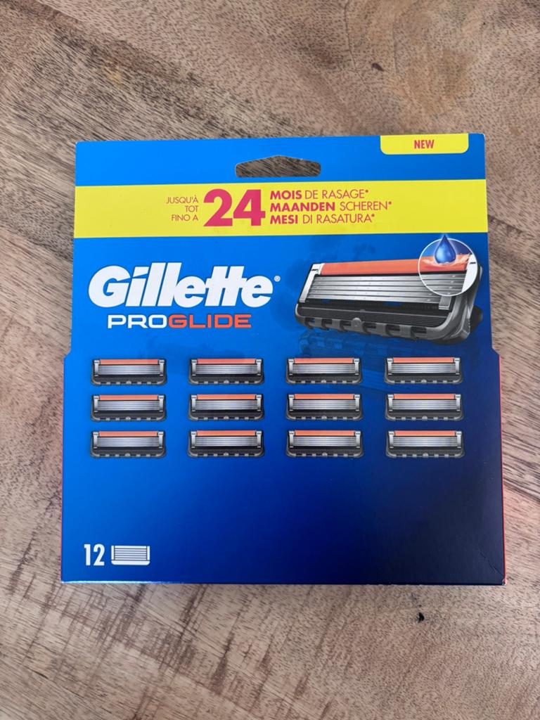 Nieuw: Gillette ProGlide Scheermesjes – 12 Stuks, Ophalen of Verzenden, Nieuw, Gehele gezicht, Verzorging