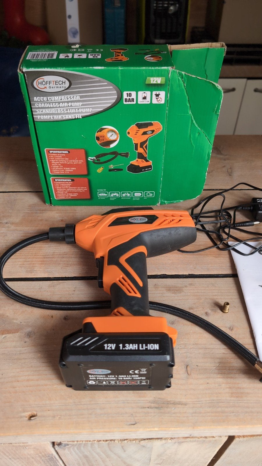 Hofftech accu compressor handig 12v 10bar, Doe-het-zelf en Verbouw, Compressors, Ophalen of Verzenden, Zo goed als nieuw, 6 tot 10 bar