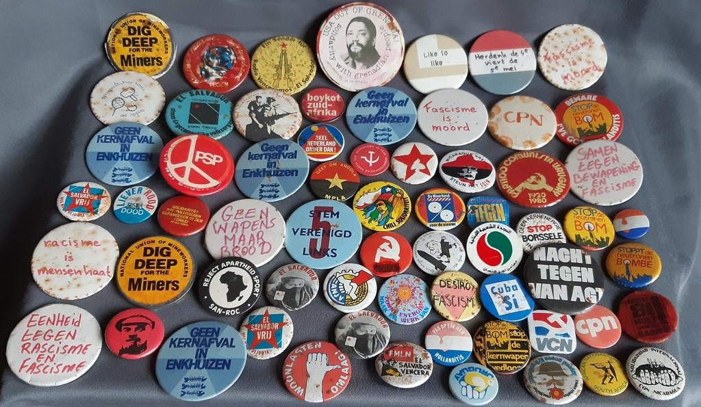 Grote collectie vintage politieke buttons, Verzamelen, Ophalen of Verzenden, Gebruikt