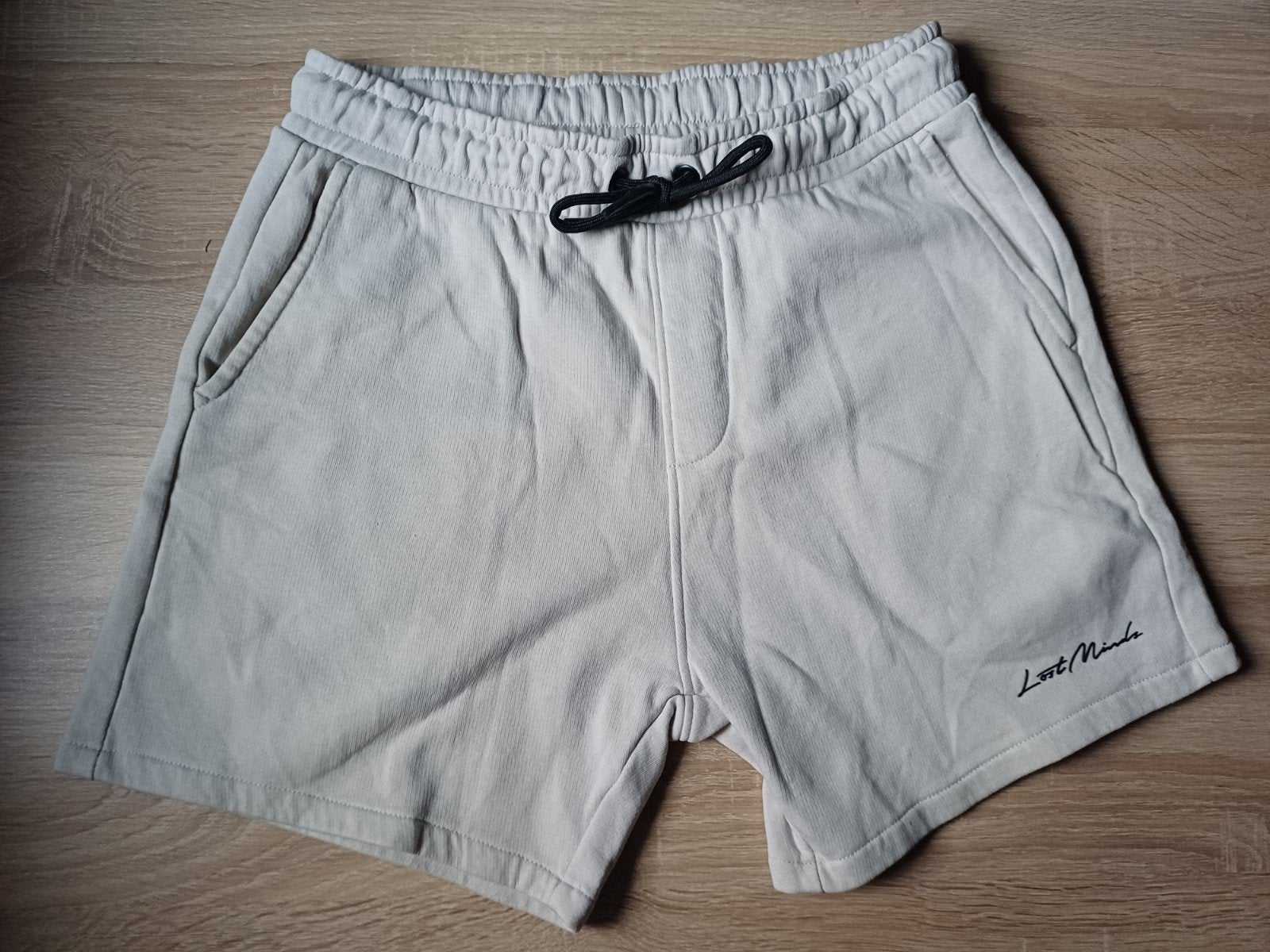 LOST MIND joggingstof short BEIGE mt S ZGAN (STING), Ophalen, Beige, Zo goed als nieuw, The Sting