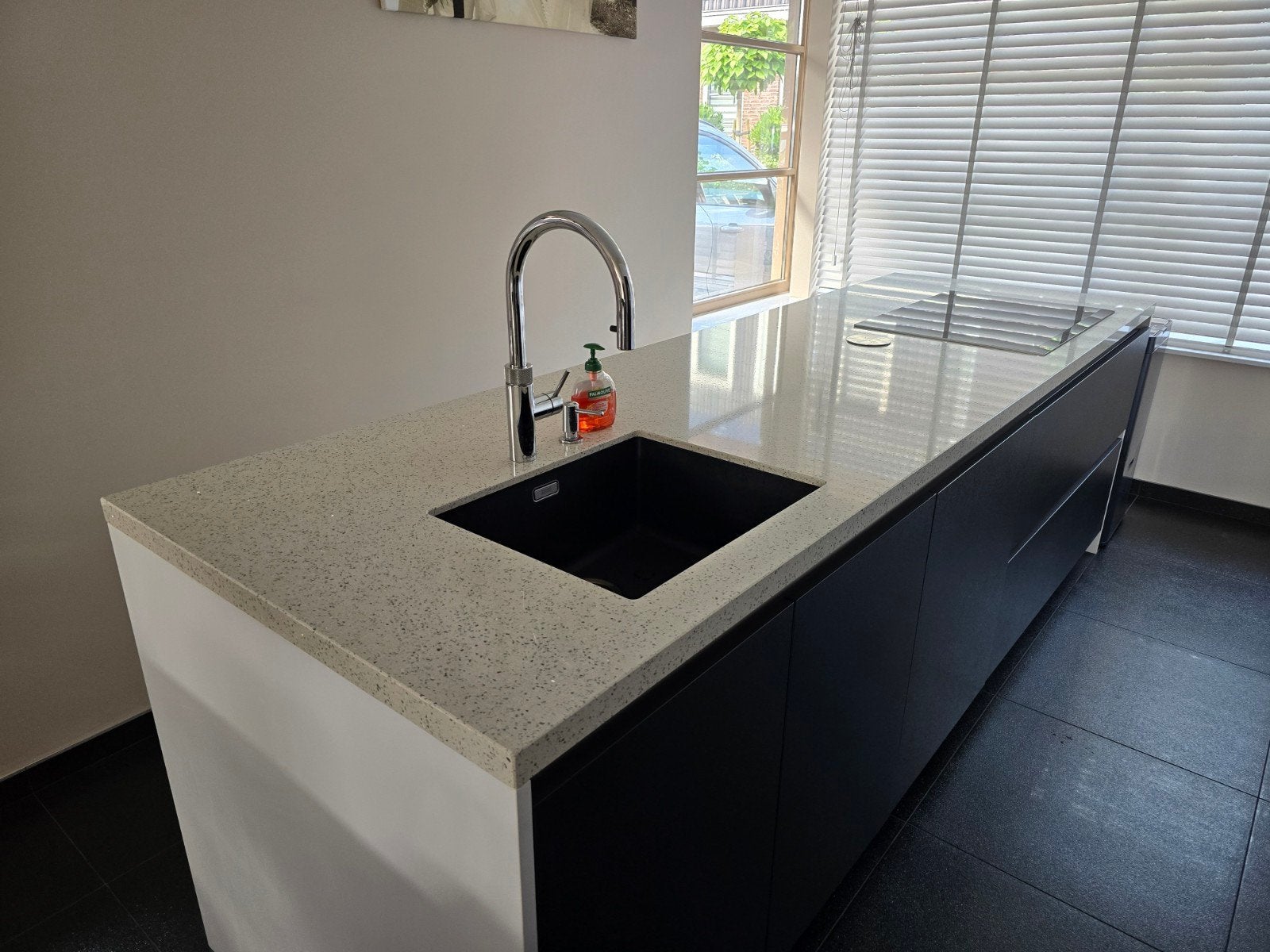 Gratis Afhalen: Quartz composiet werkblad 285x90 cm, Ophalen