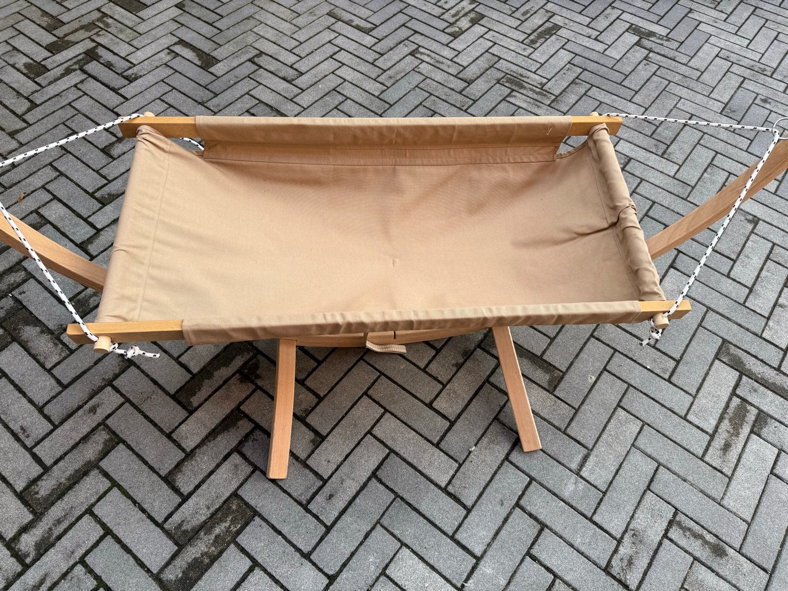 baby hangmat met standaard, Kinderen en Baby's, Babywiegjes en Ledikanten, Ophalen, Zo goed als nieuw, Overige typen